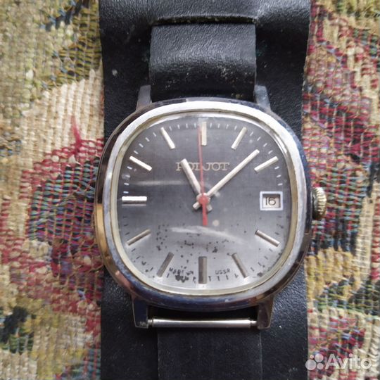 Мужские наручные часы механические СССР