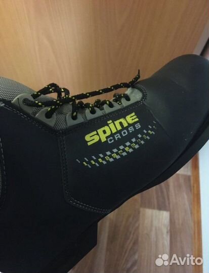 Лыжные ботинки с креплением