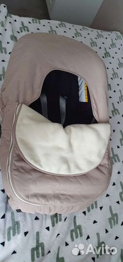 Автолюлька maxi cosi cabriofix с базой