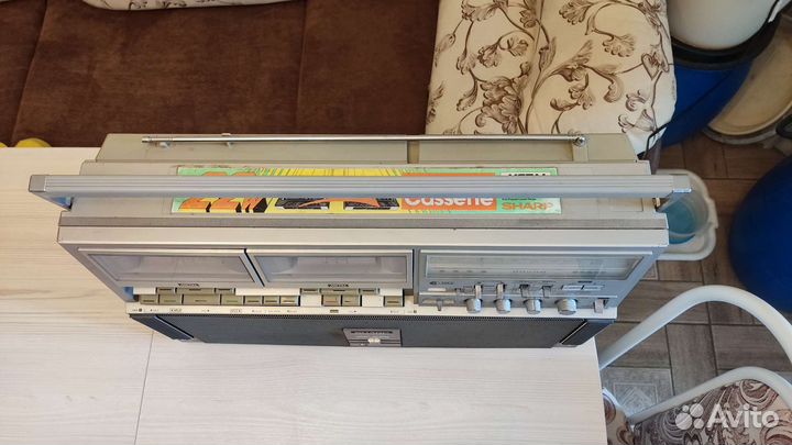Кассетный магнитофон Sharp GF-525H
