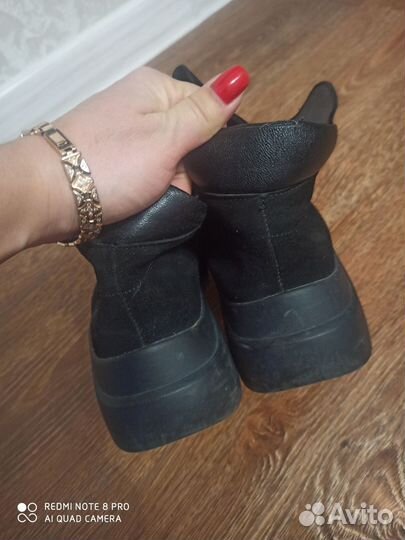 Ботинки 40