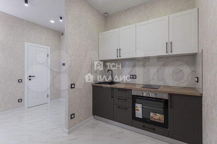 2-к. квартира, 42 м², 18/22 эт.