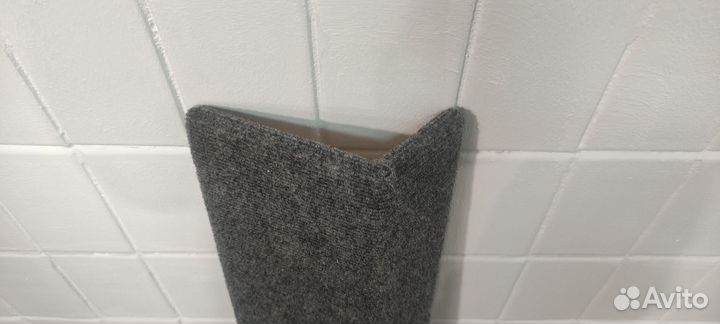 Настенная угловая когтеточка для кошек