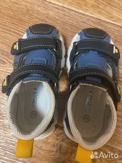 Сандалии для мальчика 25 размер