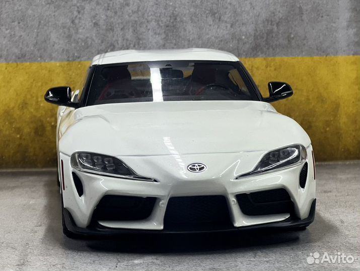 Модель toyota supra a90 1/18 solido