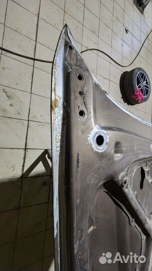 Капот Toyota Avensis 2