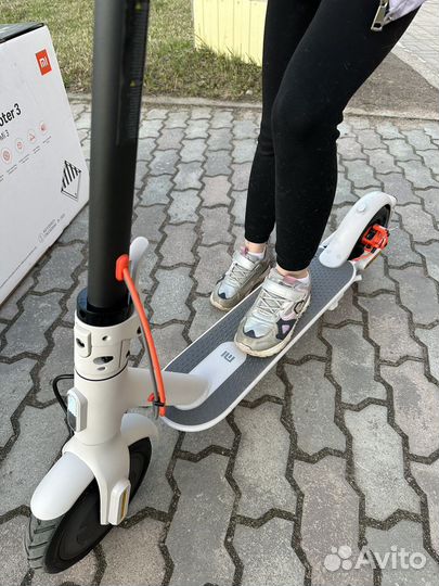 Электросамокат xiaomi Mi electric scooter 3