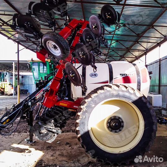 Разбрасыватель удобрений J&M Nitro-Gro, 2023