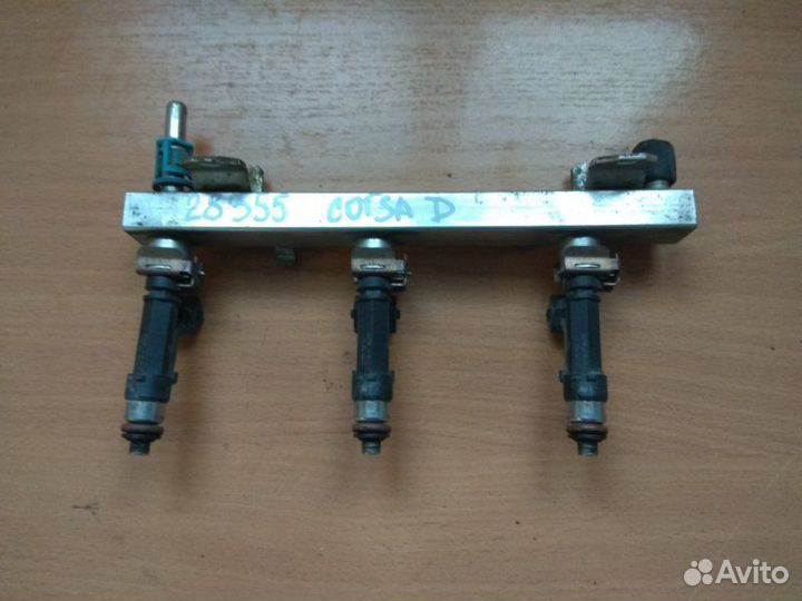 Рейка топливная (рампа) Opel Corsa D 2006-2015 1.0