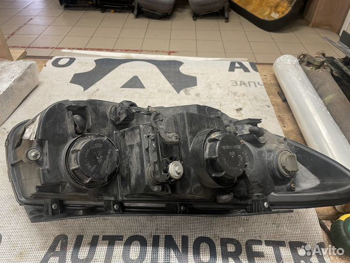 Фара левая Hyundai Santa Fe 921012bxxx