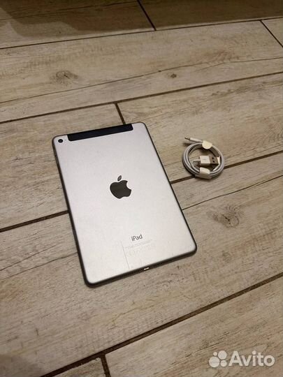 iPad mini 4