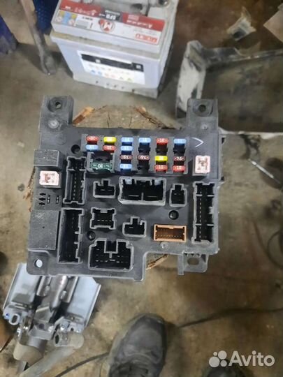 Блок предохранителей/комфорта Lancer X