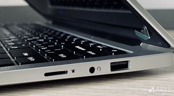 Ноутбук Frrby v10 8/256