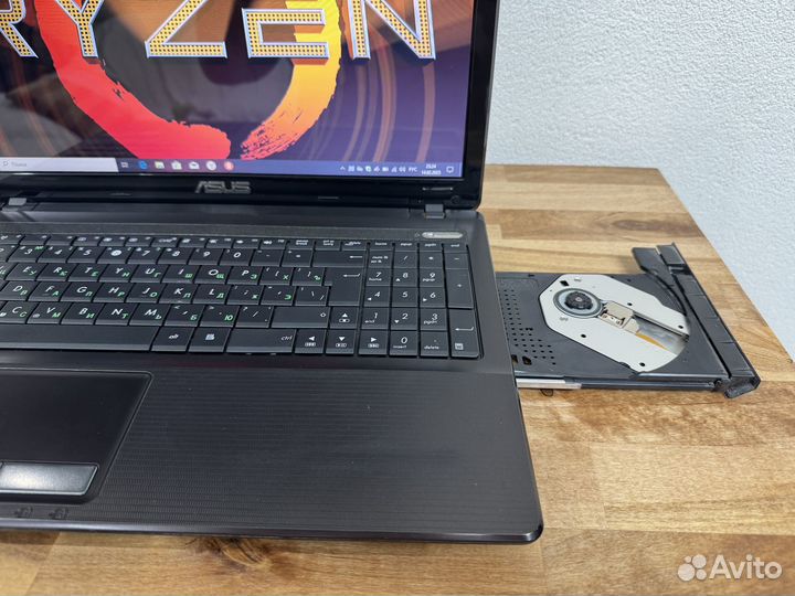 Игровой Asus идеал 4 ядра A6 8Gb SSD 2 видюхи