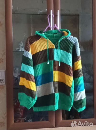 Кофта вязаная