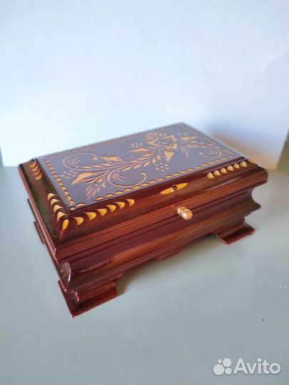 Шкатулка для украшений