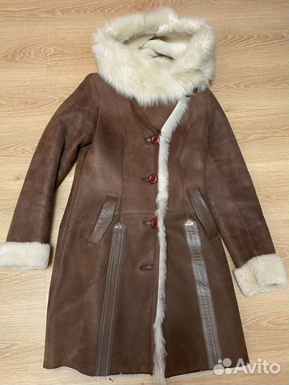 Продам дубленку женскую
