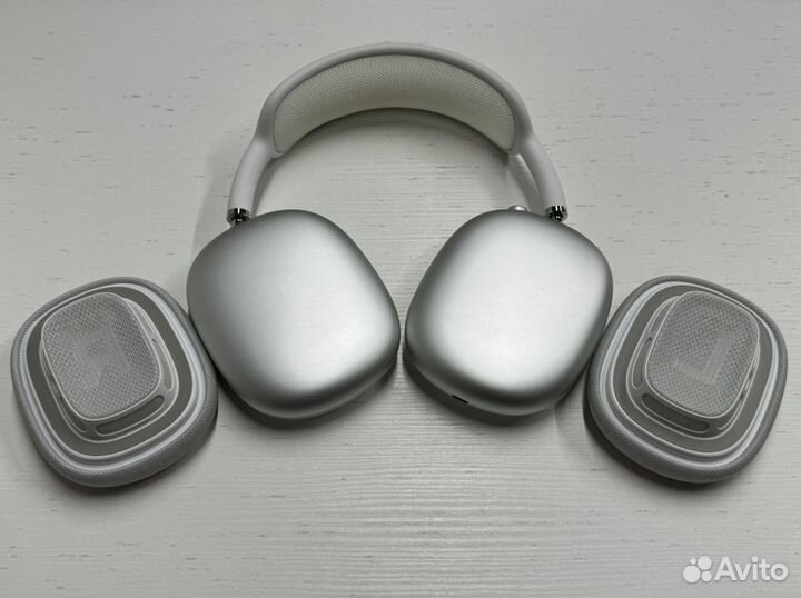 Air Pods Max Silver