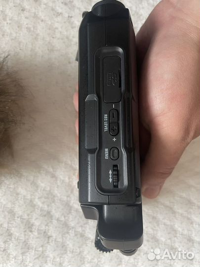 Рекордер Zoom H4N Pro