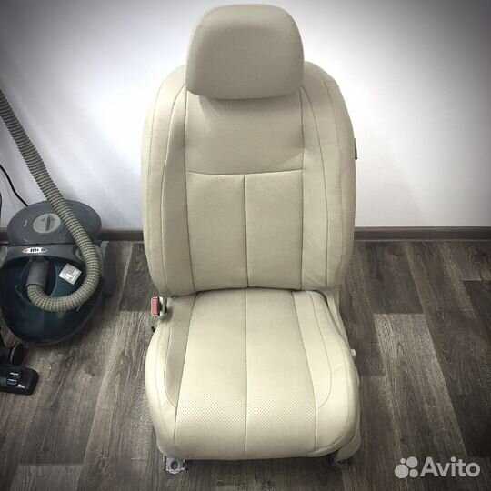 Перетяжка сидений авто