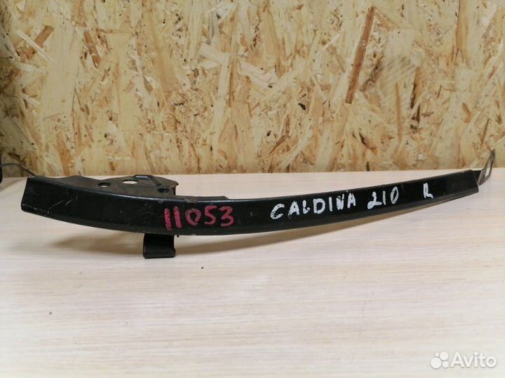 Планка под фары правая Toyota Caldina AT211