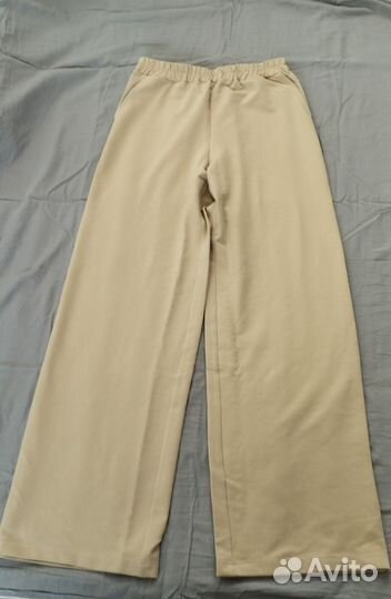 Костюм женский спортивный новый