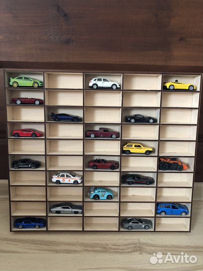 Полка гараж для 50 HotWheels