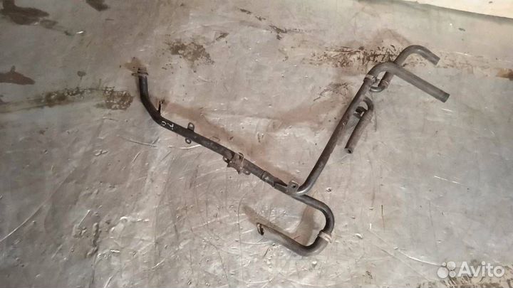 Патрубок охлаждения Land Rover Freelander 1998