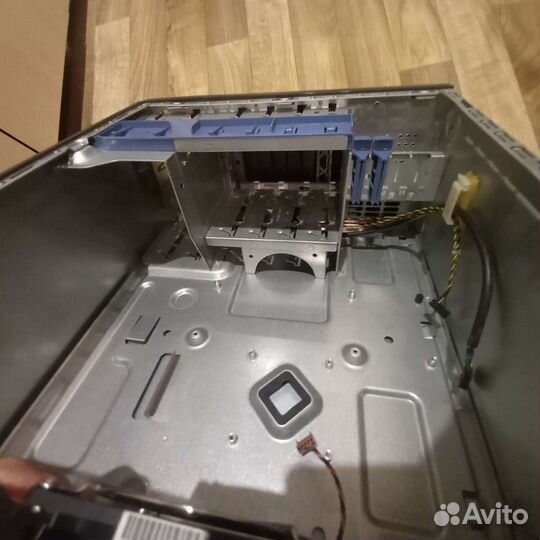 Корпус от сервера HP ProLiant ML110