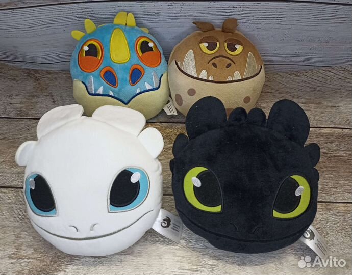 Игрушки из Приручить дракона