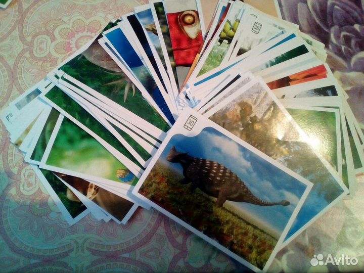 Наклейки с динозаврами из Дикси