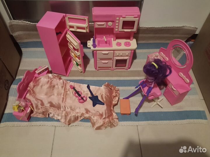 Мебель пластиковая для Барби