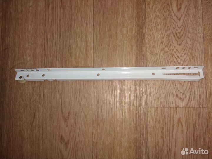 Петли и роликовые направляющие