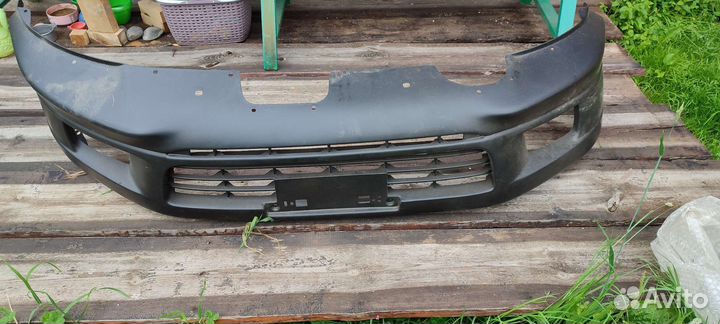 Передний новый бампер на mitsubishi galant 8