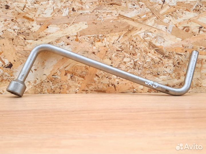 Ключ баллонный BMW Е39 Е46 Е38 Е36 Е34