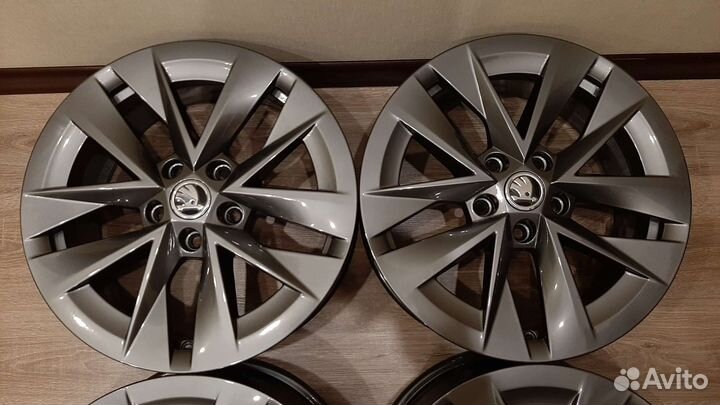 Оригинальные диски Skoda Octavia R17 Чехия