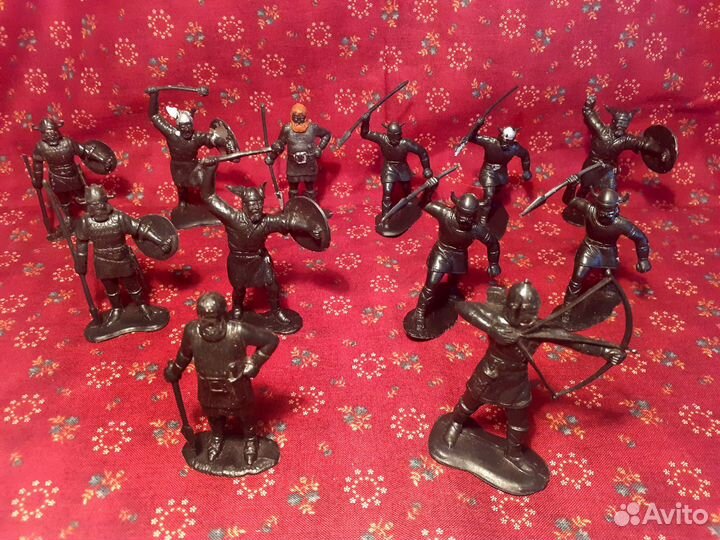 Фигурки: солдатики, рыцари, викинги, пираты и др