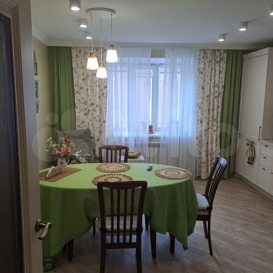 2-к. квартира, 79,9 м², 3/14 эт.