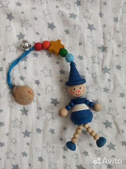 Деревянные игрушки Монтессори до года