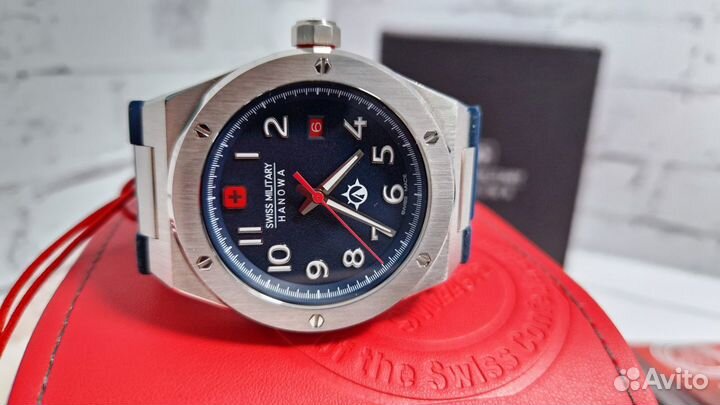 Часы Swiss Military Hanowa (б/у, Швейцария)