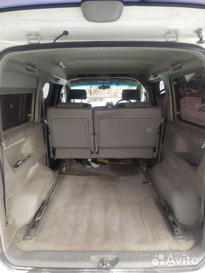 Mazda Bongo Friendee 2.5 AT, 2000, 185 000 км