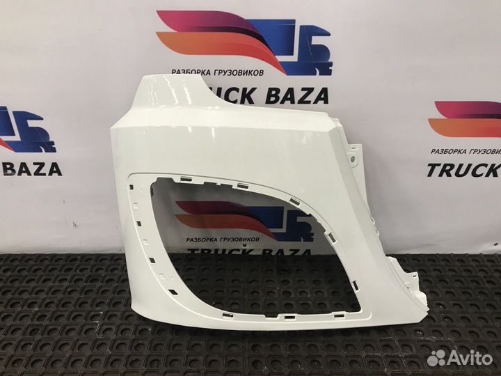 2033876 Облицовки фары правой Daf XF106