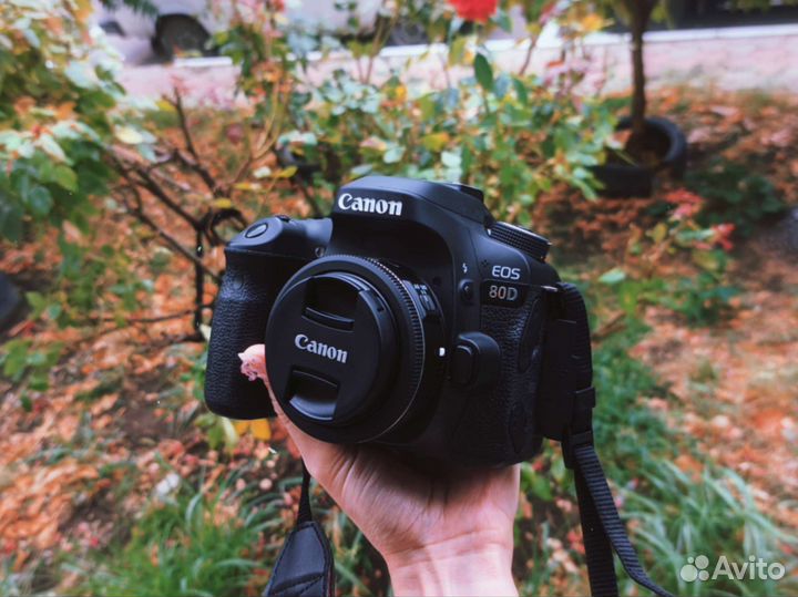 Зеркальный фотоаппарат canon 80D