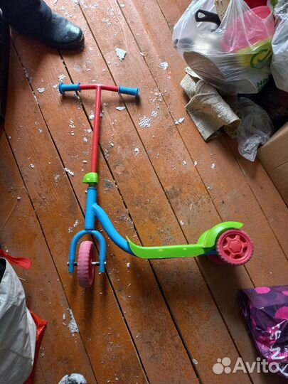 Самокат детский трехколесный