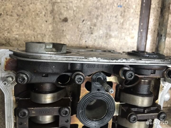 Гбц в сборе 078103373AH Ауди Фольксваген 2.4. 2.6