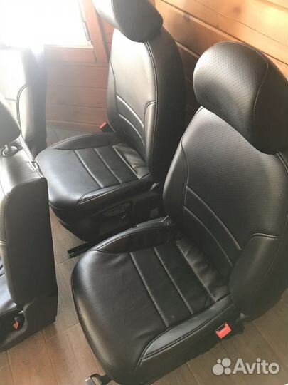 Сиденья комплект Volkswagen Touareg NF