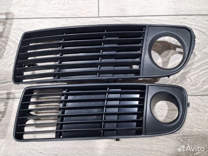 Решётки переднего бампера Audi A6 C5 Дорестайлинг