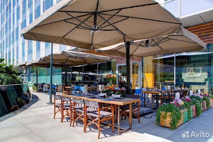 Профессиональный многокупольный зонт для кафе