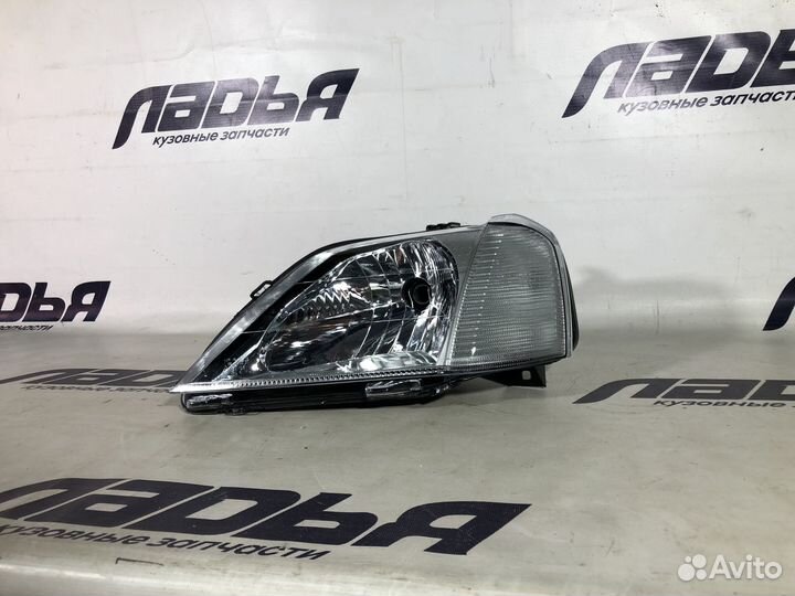 Фара Renault Logan (2004-2009) фаза 1 левая (повторитель у крыла)