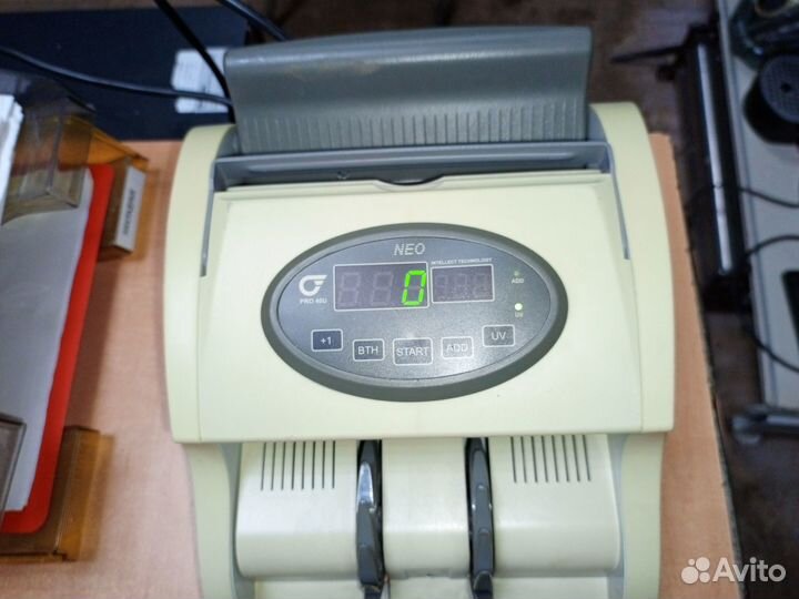 Счётчик банкнот Pro-40U Neo